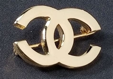 cheap chanel pins with 3-5 days shipping|chanel pins for sale.